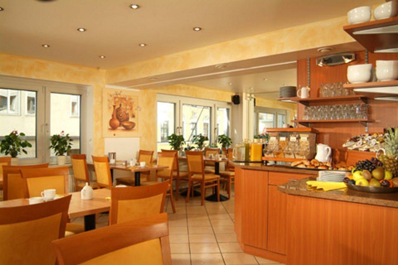 Centro Mondial City, Trademark Collection By Wyndham Hotel