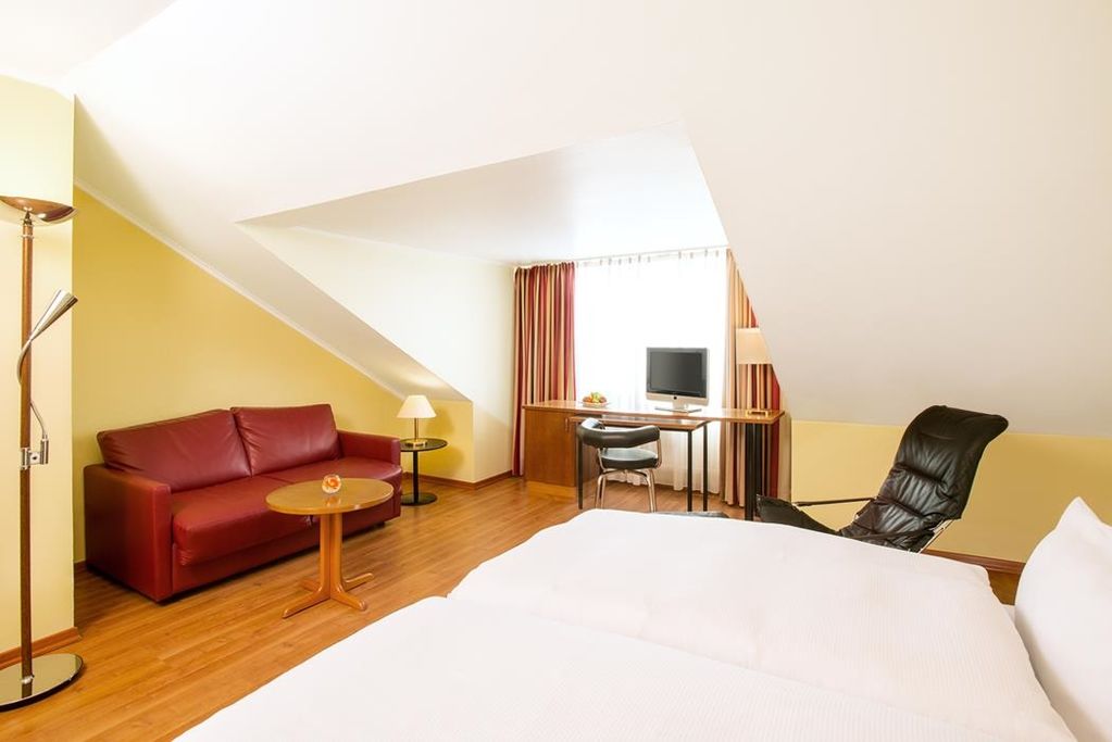 Nh City Sued Hotel 3*