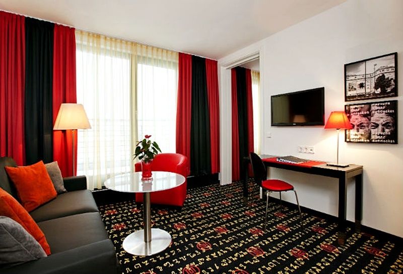 - Westpark By Ihg Hotel Munich
