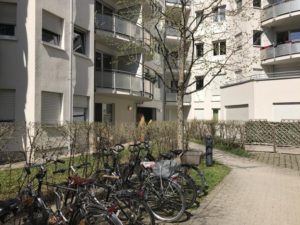 Kn Kahtan Boarding House Munich