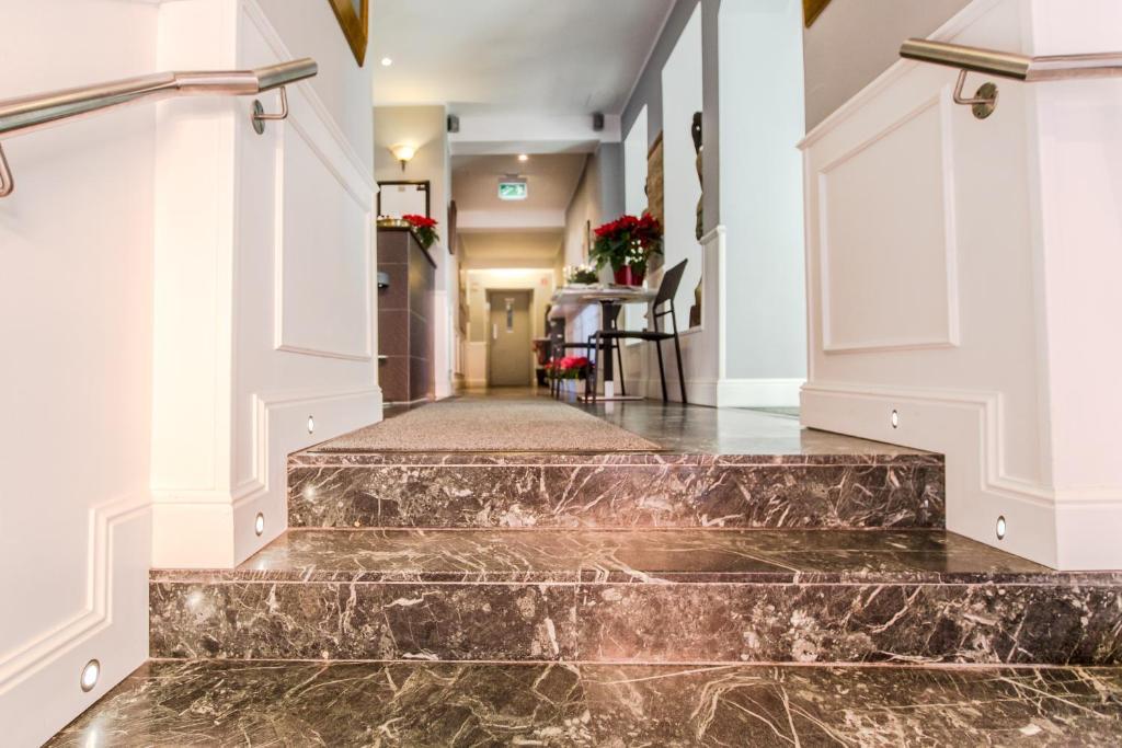 Hotel Nikolai 4*