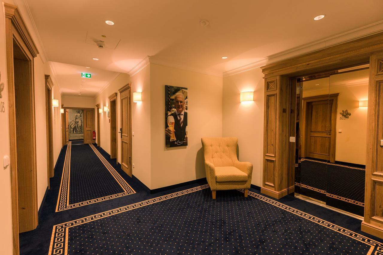 Hotel & Gaststaette Zum Erdinger Weissbraeu 3*