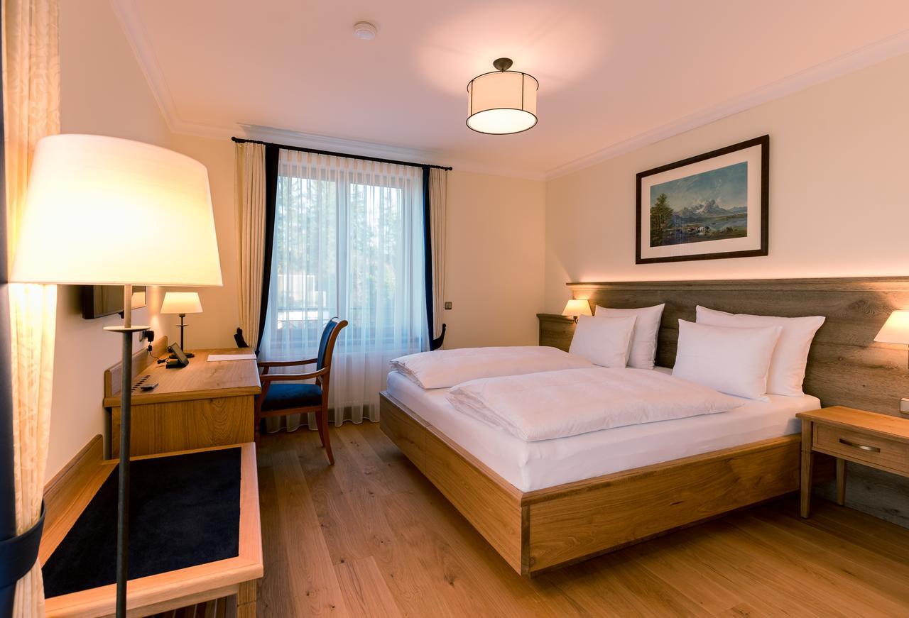 Hotel & Gaststaette Zum Erdinger Weissbraeu 3*
