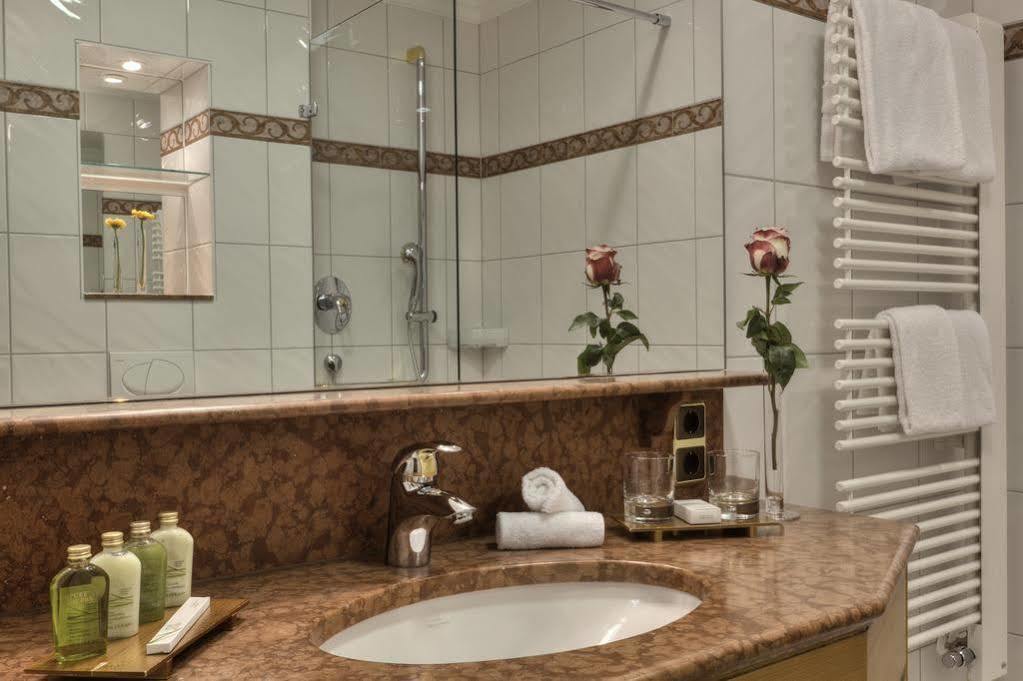 Hotel & Gaststaette Zum Erdinger Weissbraeu 3*