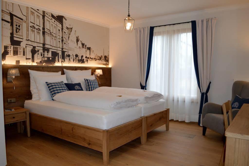 Hotel & Gaststaette Zum Erdinger Weissbraeu 3*