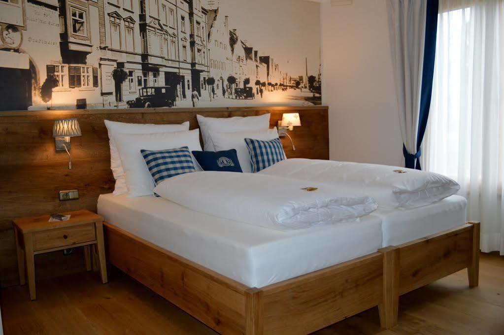 Hotel & Gaststaette Zum Erdinger Weissbraeu 3*