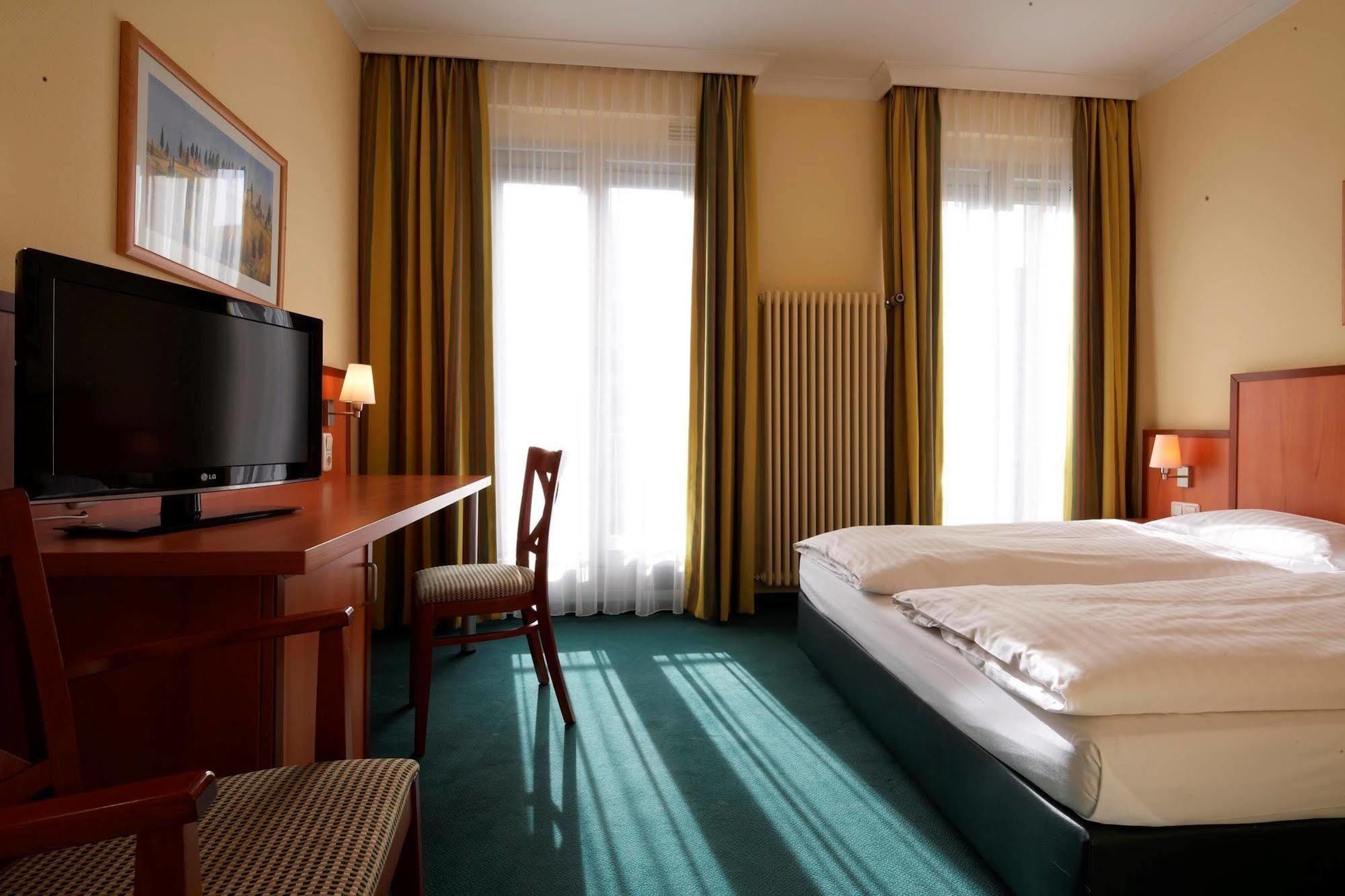 Intercityhotel Hotel