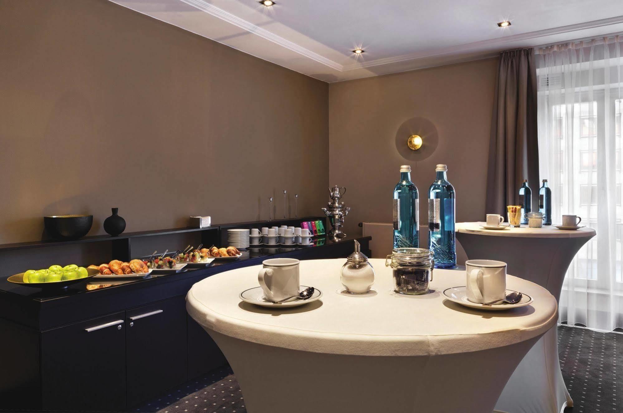 Intercityhotel 4*