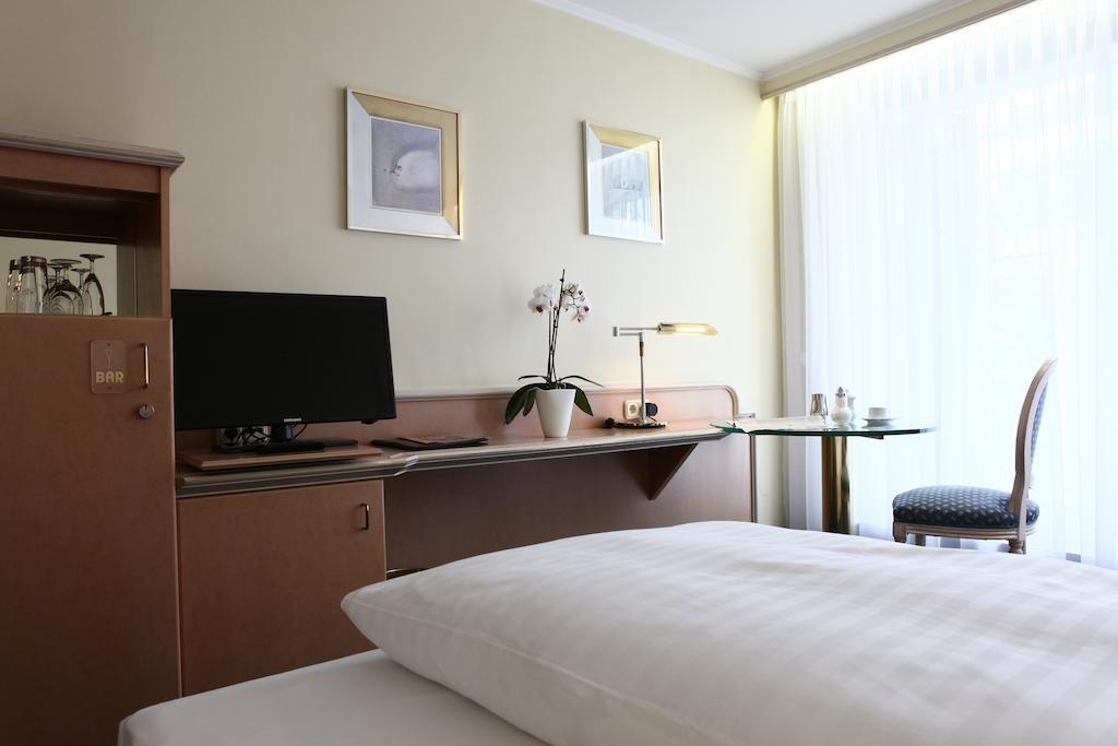 Ambiente Garni Hotel Munique