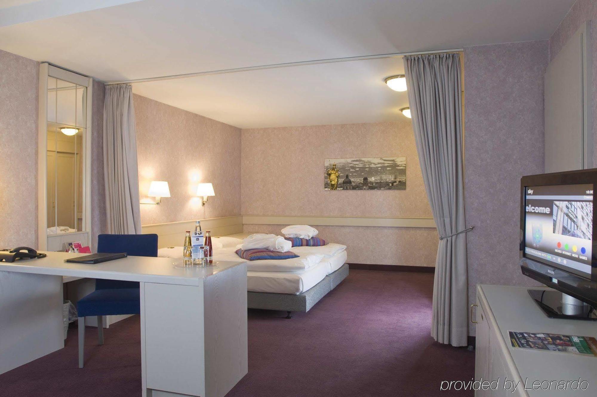 Cristal Hotel 4*