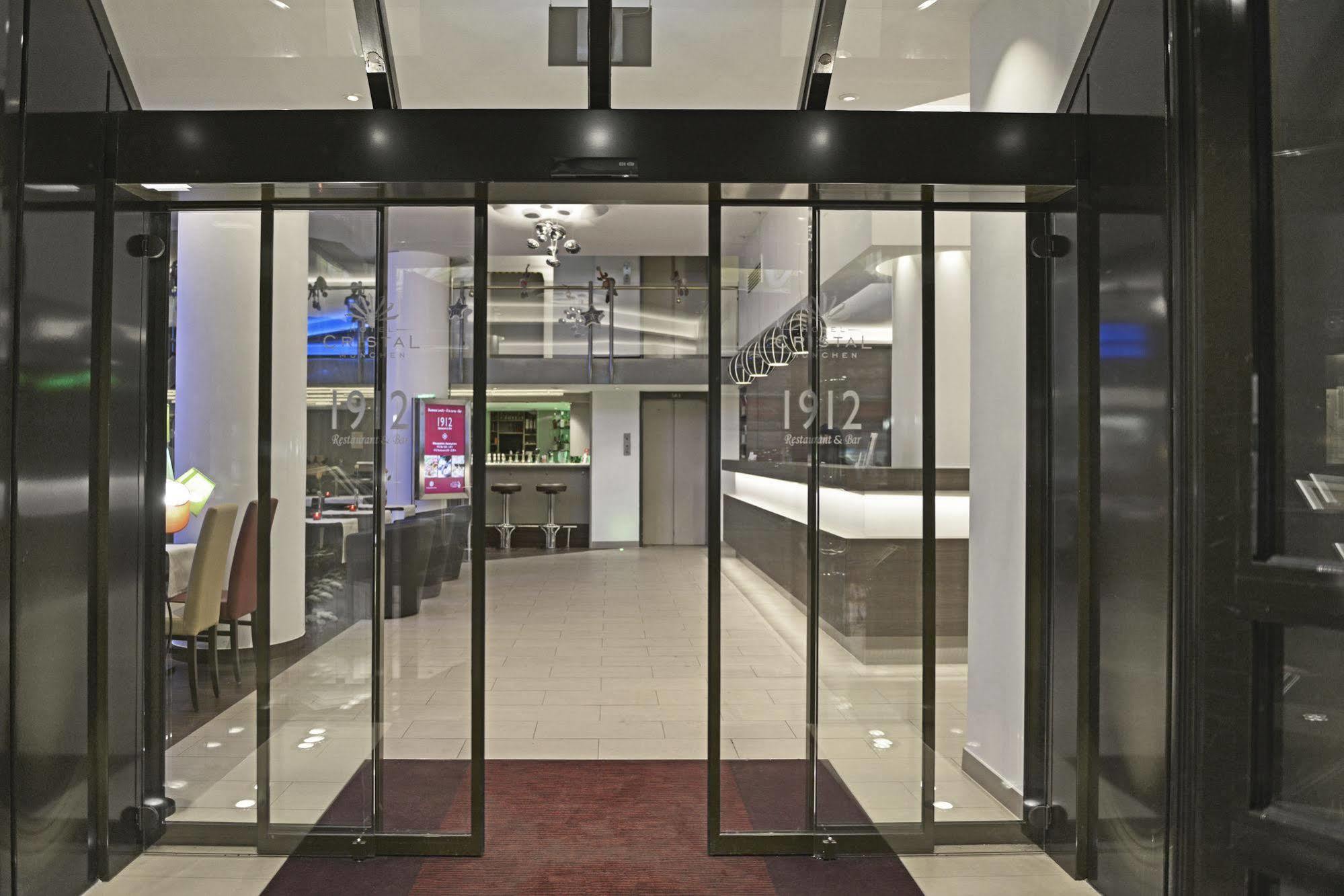 Hotel Cristal 4*