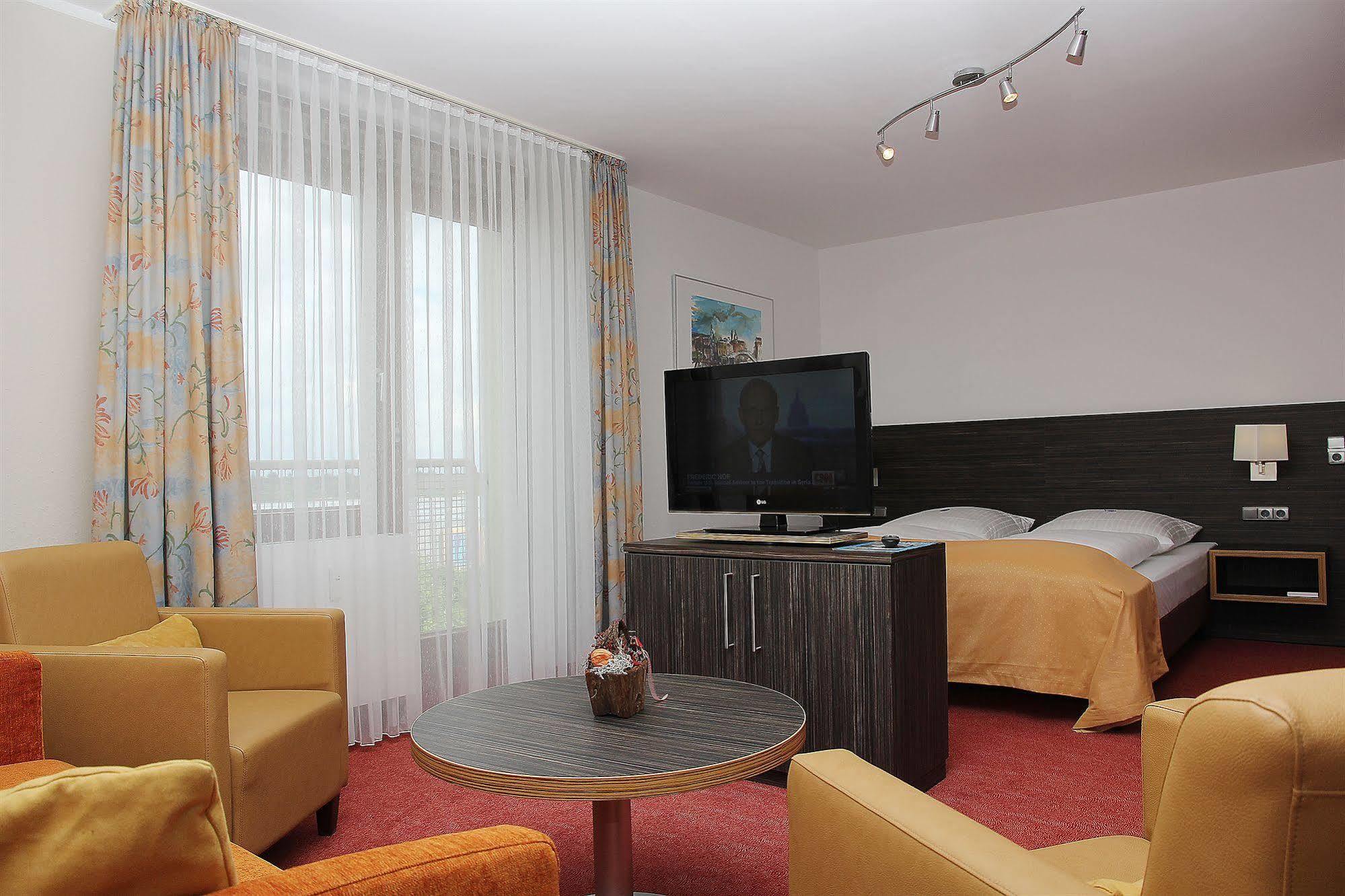 Gaestehaus Forum Am Westkreuz 3* Munich
