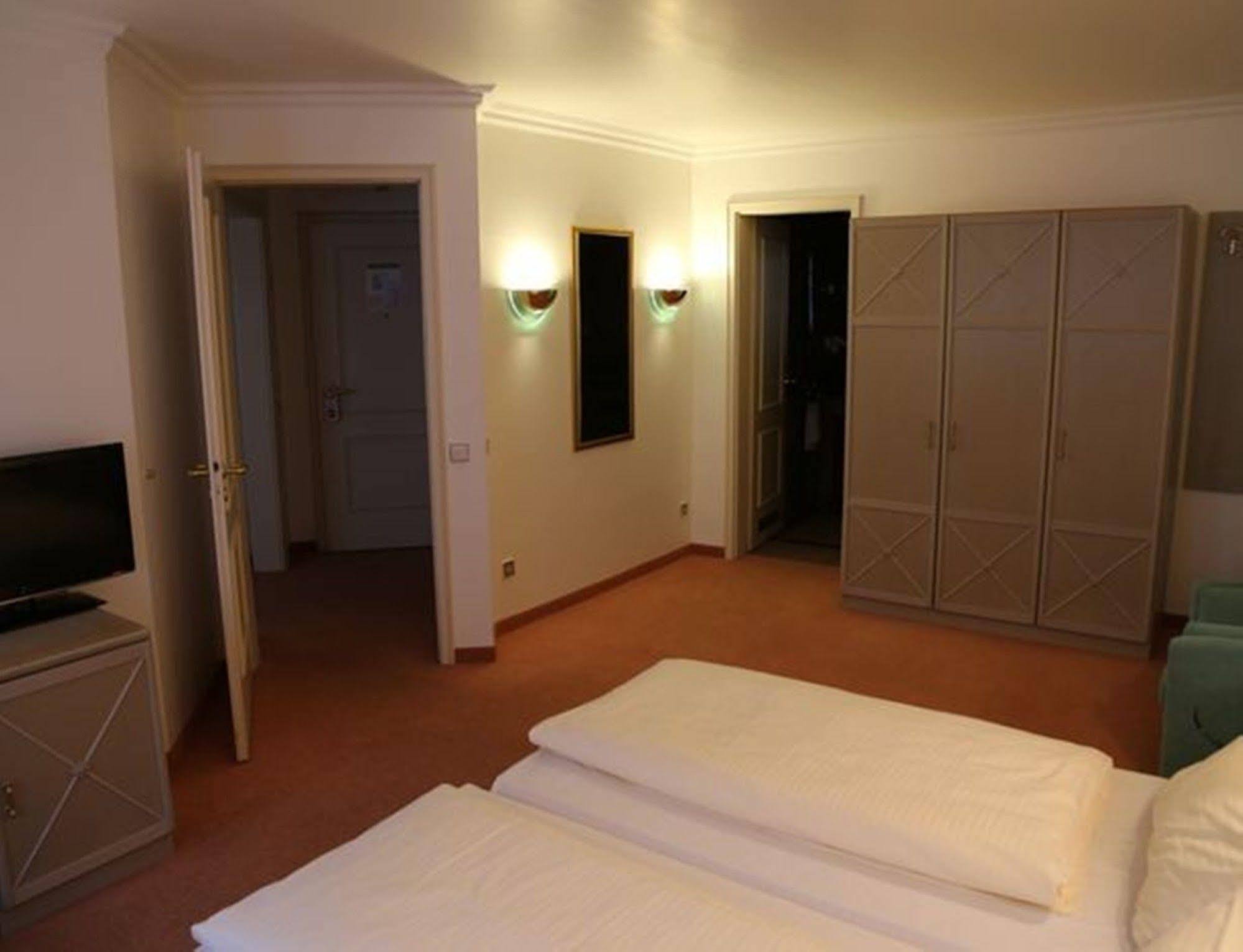 Asam Hotel