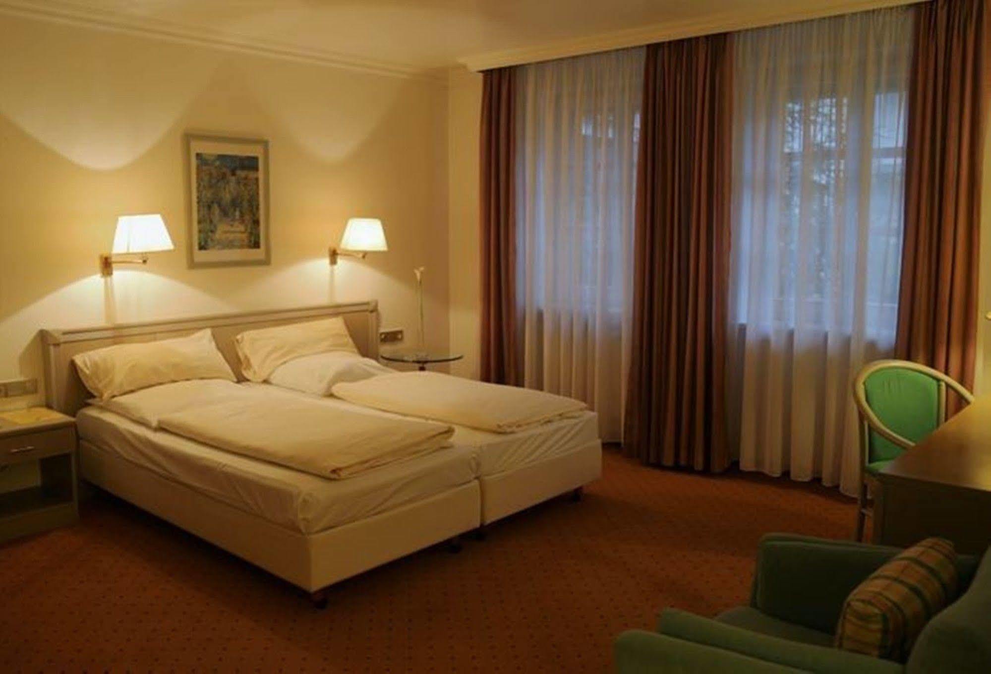 Asam Hotel 4*