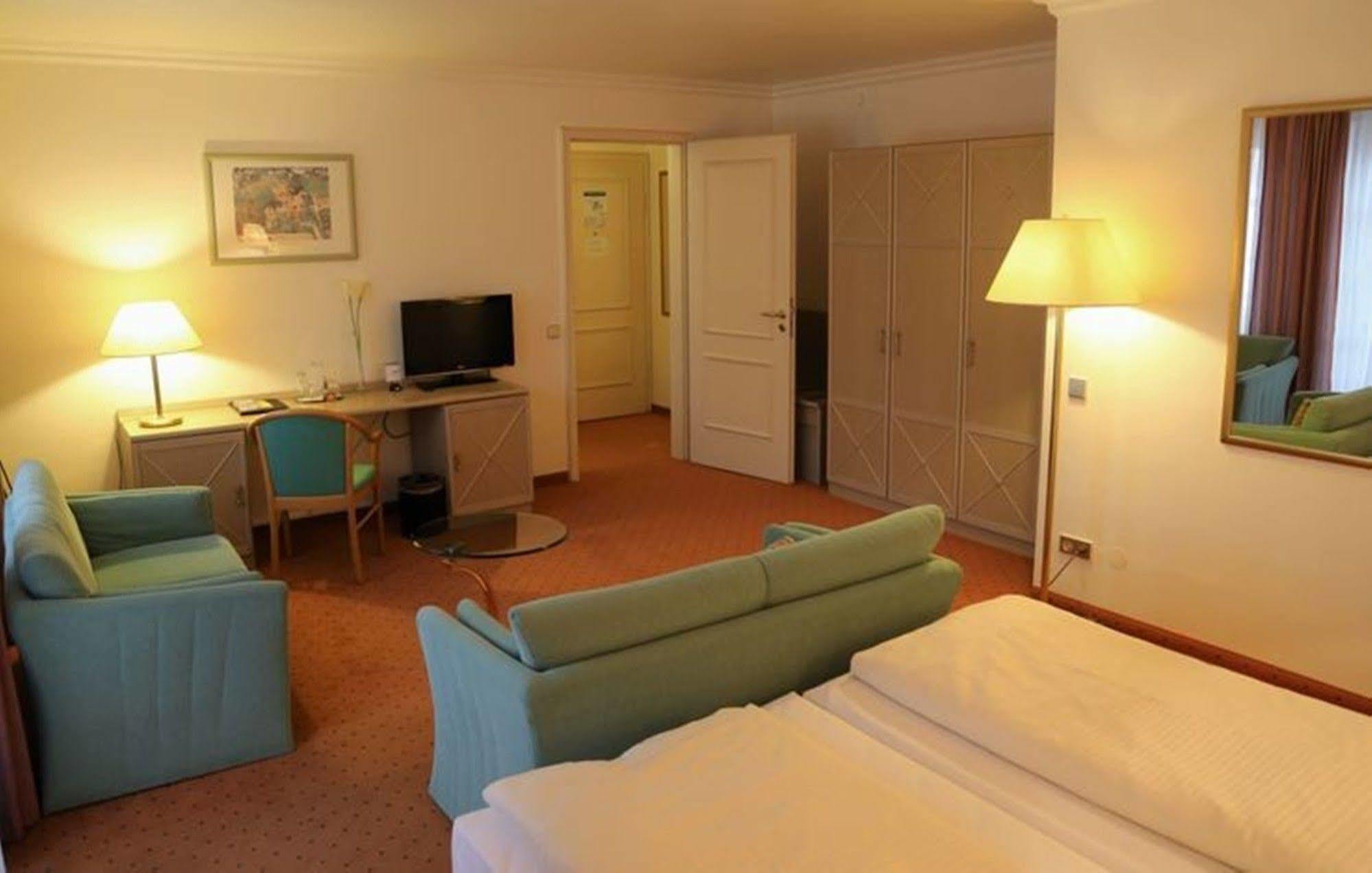 Asam Hotel