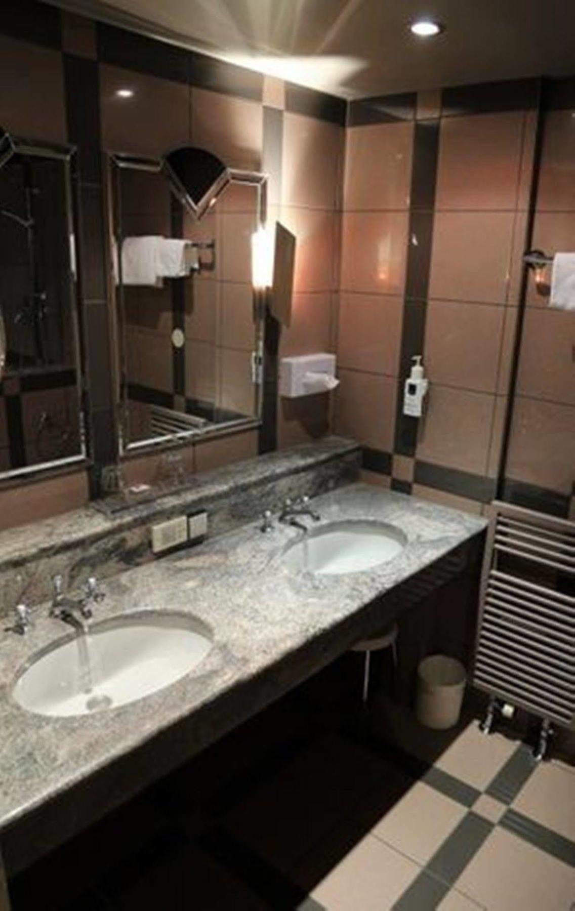 Asam Hotel