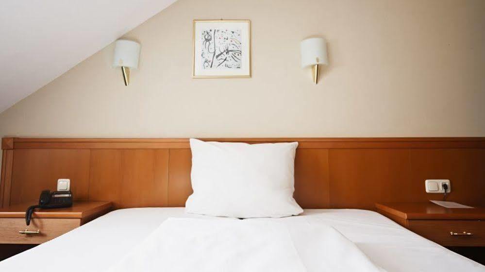 Blutenburg Hotel 3*