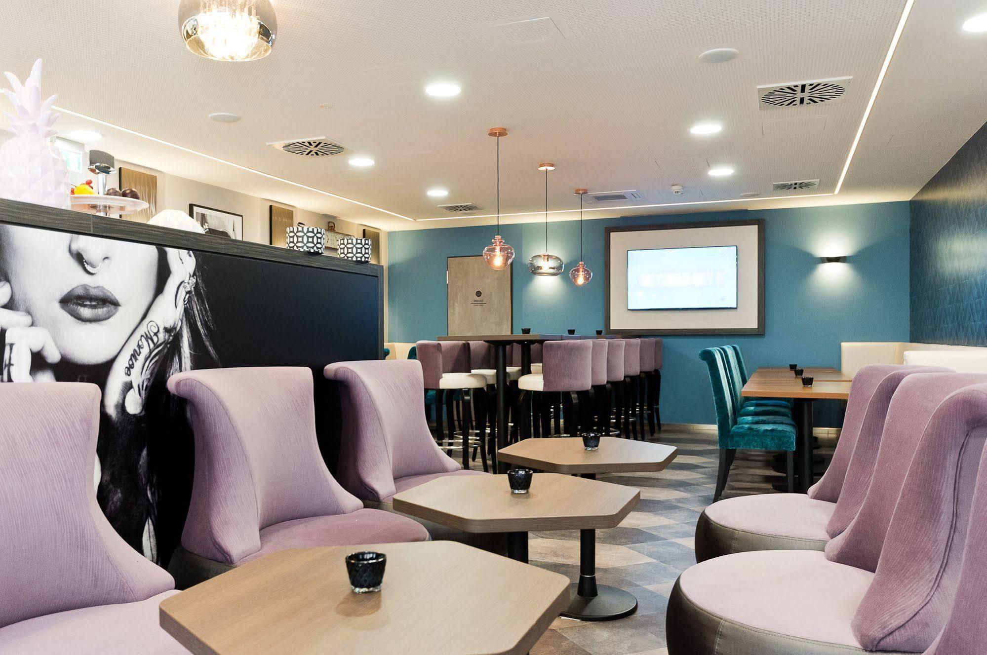 Elaya Hotel 4*