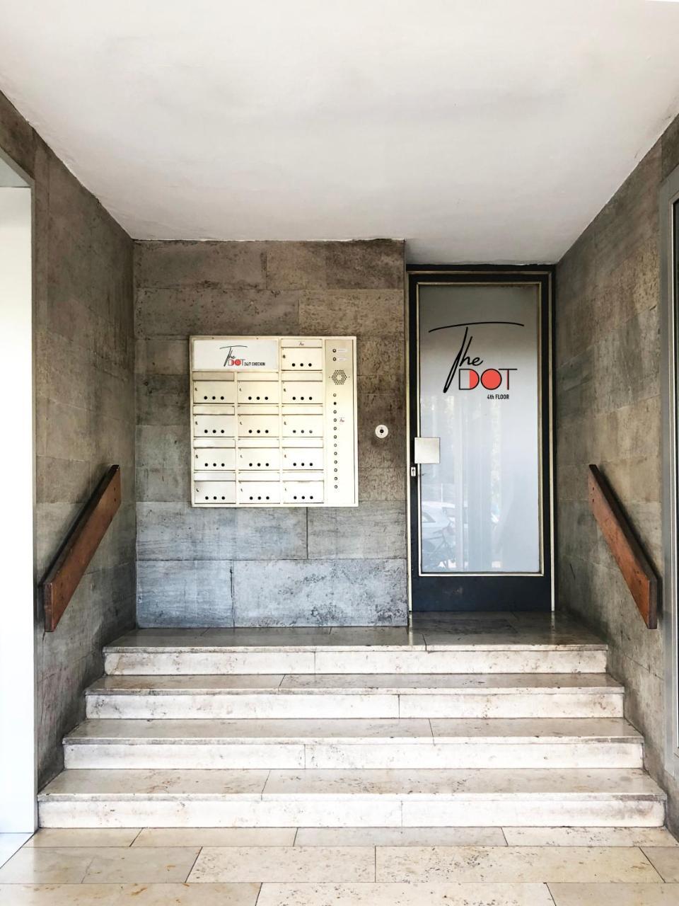 Hotel The Dot | 24/7 Checkin 3*