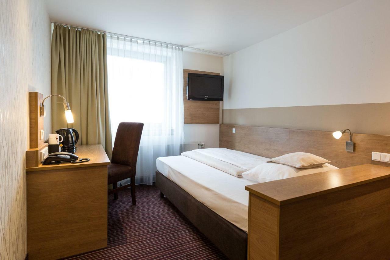Hotel Cristal Munich