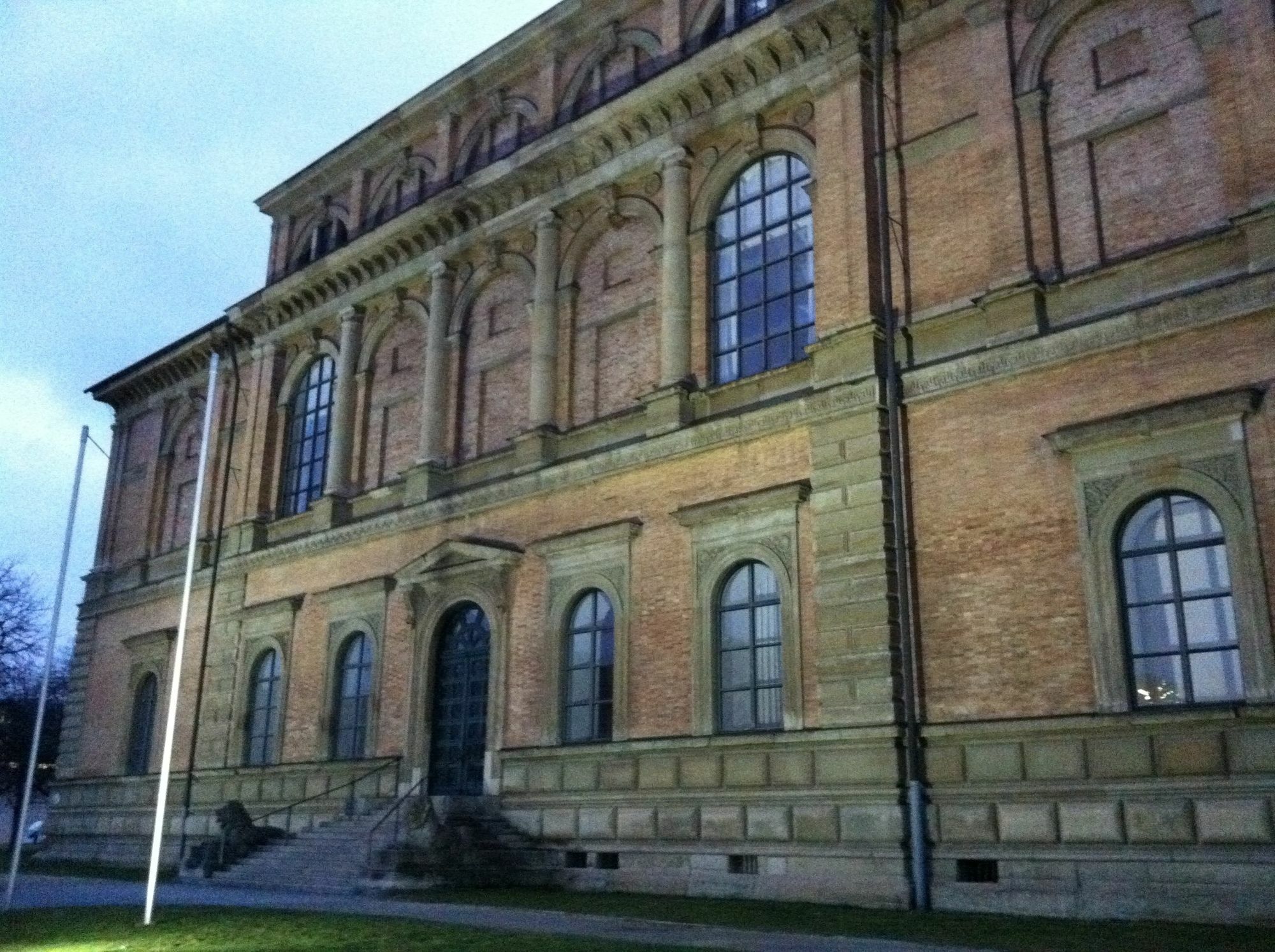 Hauser An Der Universitaet Hotel