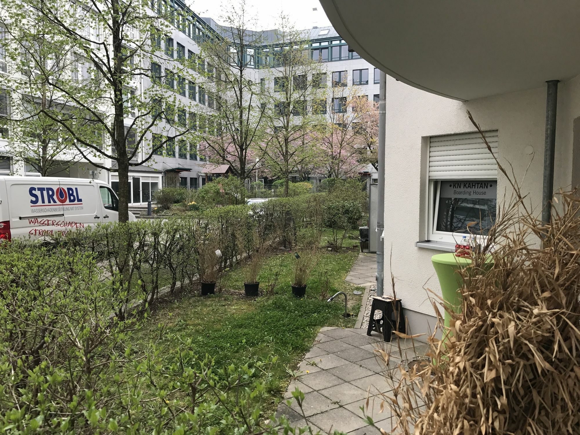 Kn Kahtan Boarding House Apartment Munich