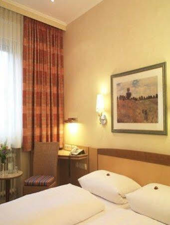 Hotel Hauser An Der Universitaet