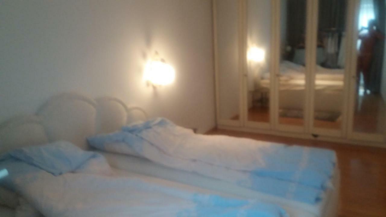 Wohnung *