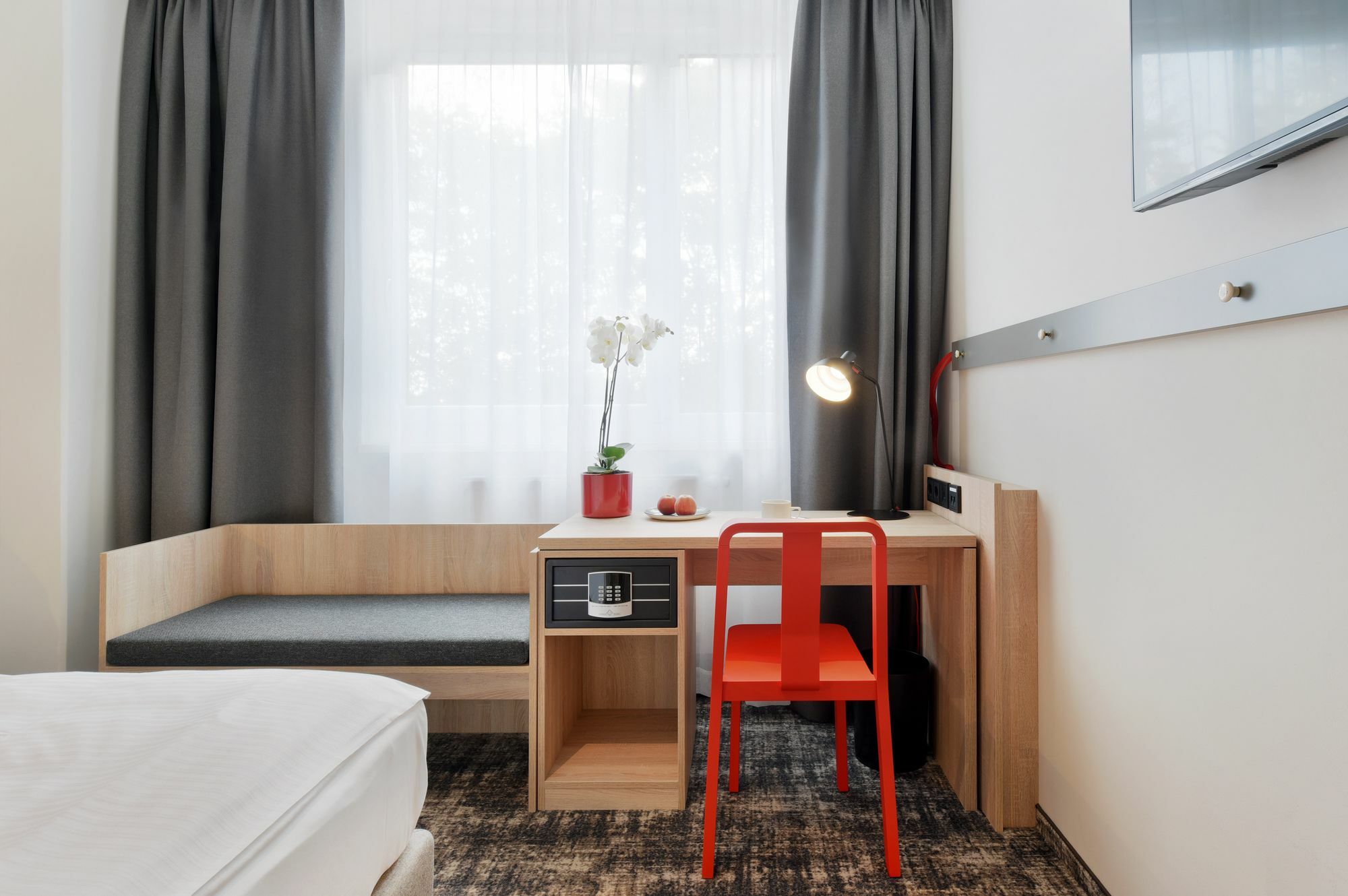 Hotel Wyndham Garden Messe 4*