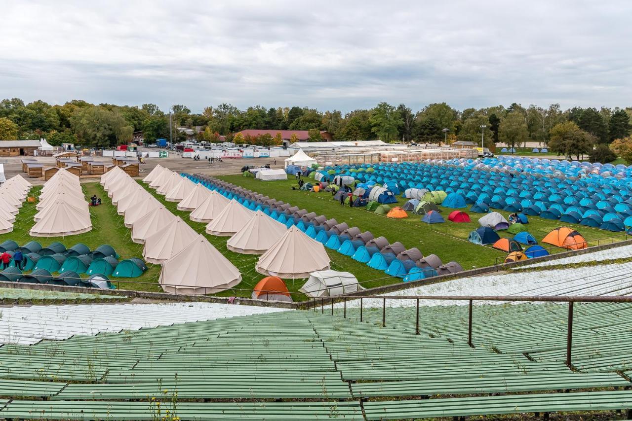 Oktoberfest Wiesn Camp * Munich