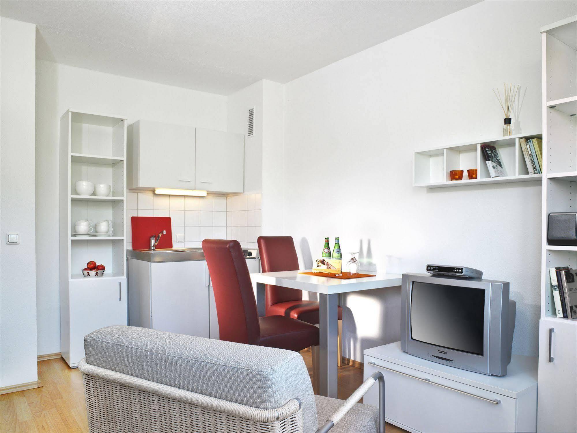 Frederics Olympiapark Hotel Munich