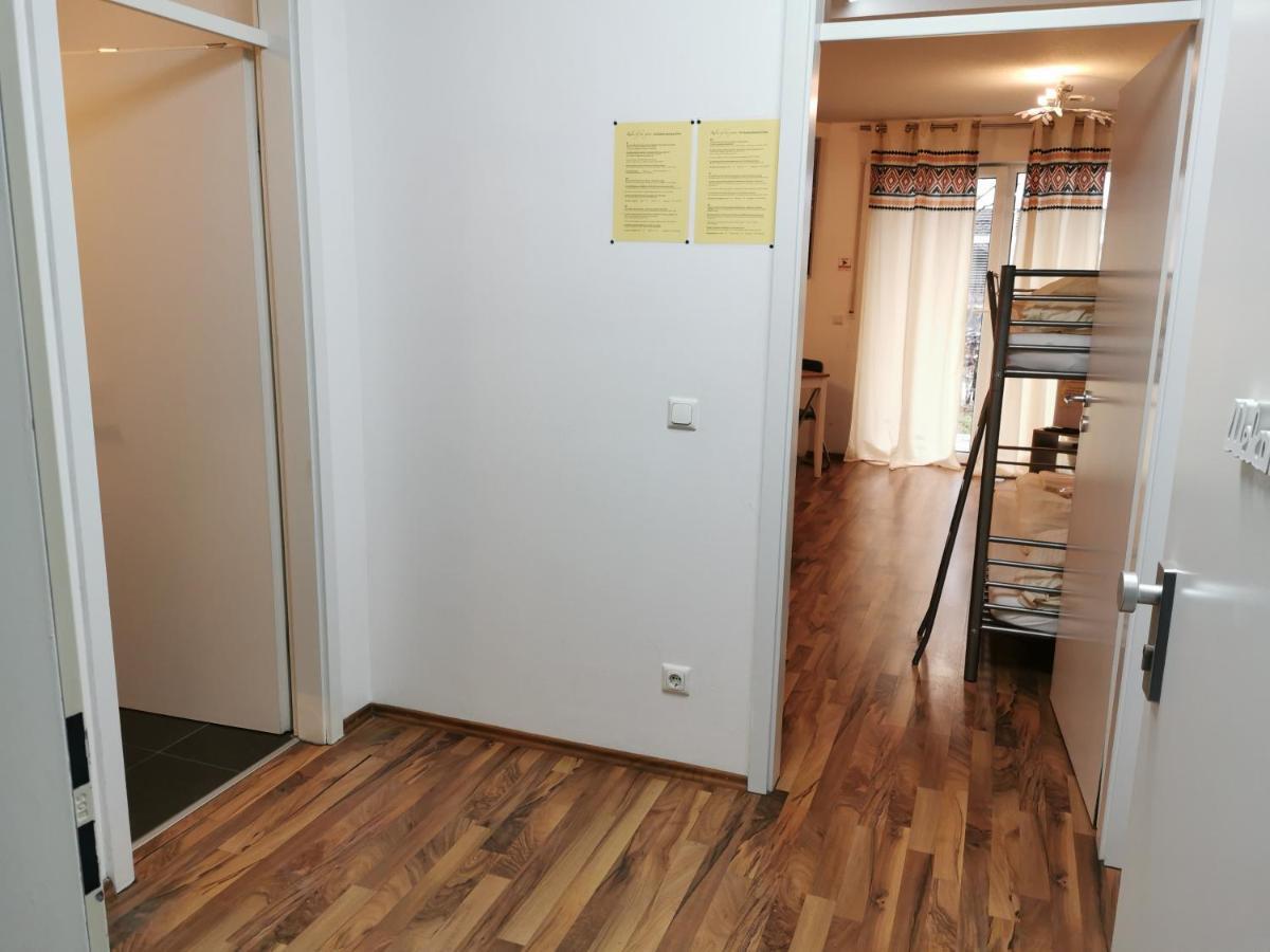 Kn Kahtan Boarding House Munich