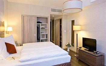 Adagio Aparthotel 4*