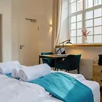 Homely Stay Studio 4 - Chic Self-Check-In Room For Short Stays