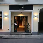 Wdrei Hotel