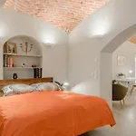 Exklusiv: Historisches Apartment Mit Deckengewoelbe