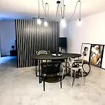 Suite One Business 1