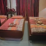 Lion Homestay Munich
