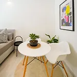 Stilvolles Apartment Im Laessigsten Viertel