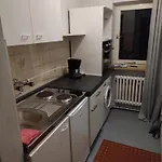 K3 Rg, Zentrale Lage, Schoene 2 Zimmer, Voll Ausgestattet!