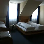 Hotel Hauser An Der Universitaet
