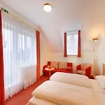 Hotel Kriemhild Am Hirschgarten