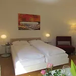 Amenity-Garden-Apartments