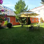 Hotel Leopold