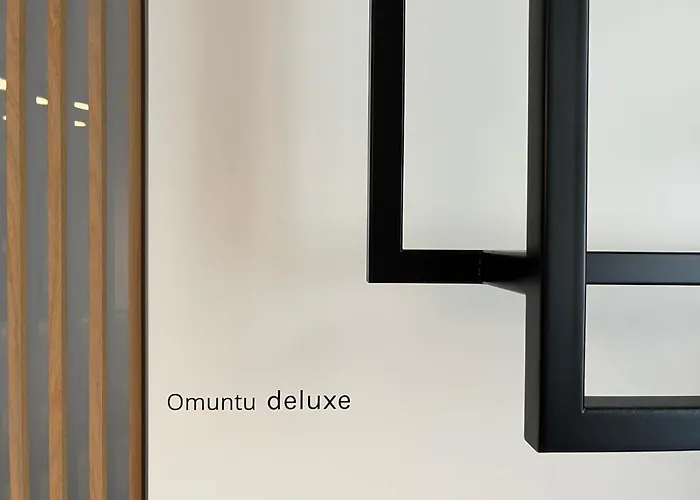 Luxury Omuntu
