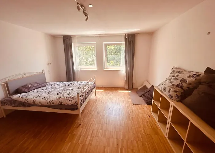 Theresienstrasse 83