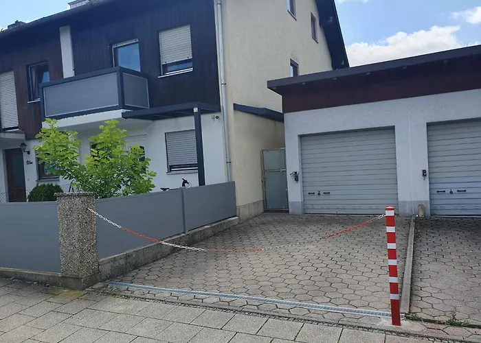 Lichtdurchflutete 90 M2 Drei Zimmer Duplexwohnung In Altperlach