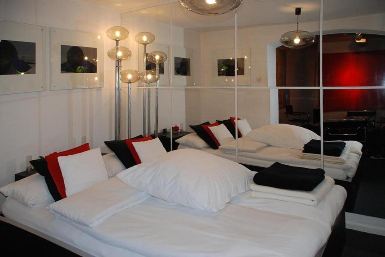 Artist Schwabing Apartment Munich