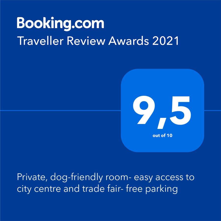 Apartment Private, Dog-friendly Room- Easy Access To City Centre And Trade Fair- Free Parking Munich