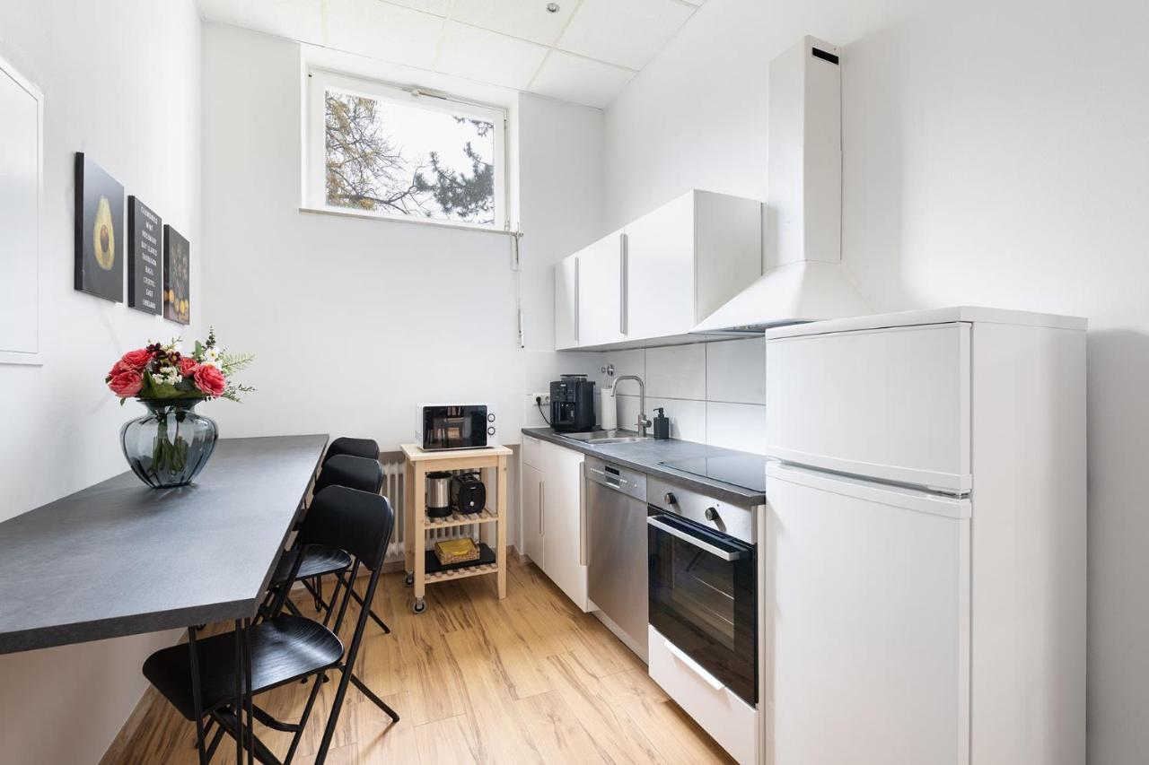 Apartment Big Central Near Rotkreuzplatz With 3 Bedroom For 12 Pax München